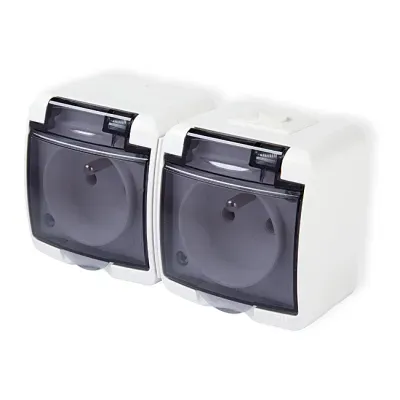 KARLIK JUNIOR biały Gniazdo podwójne 2x2P+Z (klapka dymna) IP 44, 16A 250V~ (GHE-2d)