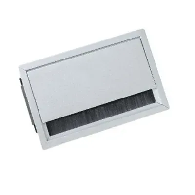 PICK-UP: Kaseta z odchylaną klapką do zabudowy, 6 modułów 45x45 mm. Głębokość: 70 mm. Maksymalna grubość blatu: 40 mm. Kolor: szczotkowane aluminium. DS.50.03